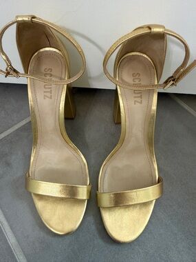 SCHUTZ Gold Metallic Block Heel Sandals
